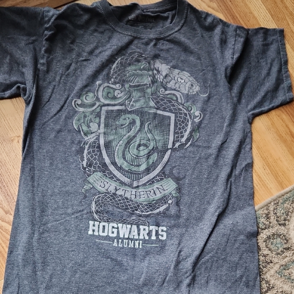Gray Slytherin Alumni T-Shirt
